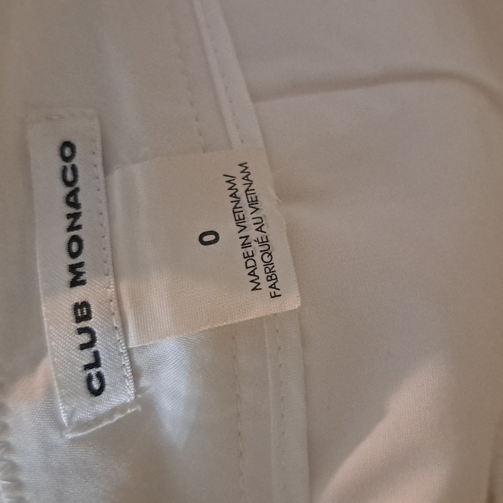 CLUB MONACO - Picture 3 of 4